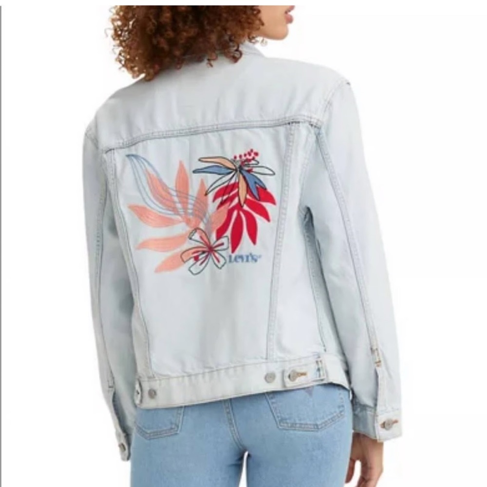Levi’s Floral Light Wash Denim Ex Boyfriend Trucker Jacket Women’s Sz L